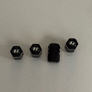 Hyundai Valve Stem Caps in Black Set of 4 NWT